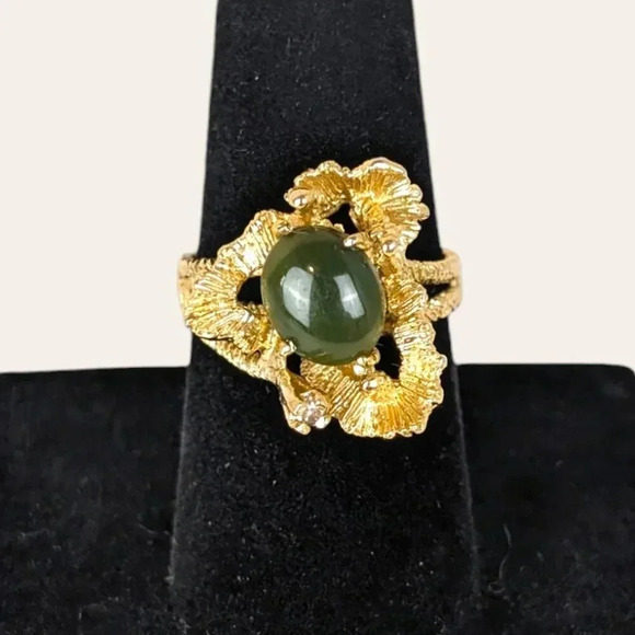 Jewelry - Vintage 18K HGE Nephrite Jade & Rhinestone Floral Ring